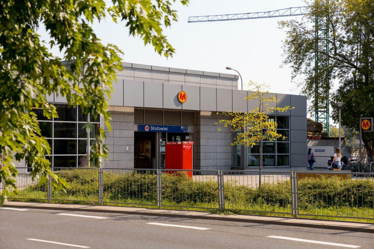Klimatyczne Studio Metro Slodowiec Варшава Екстер'єр фото